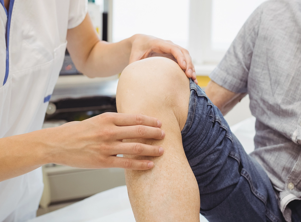 Knee Pain Causes After 40: When Should You See an Orthopedic Doctor?